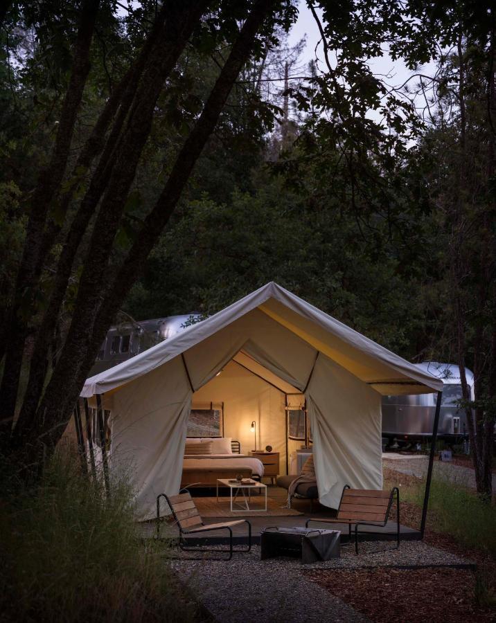 Отель Autocamp Yosemite Мидпайнс Экстерьер фото