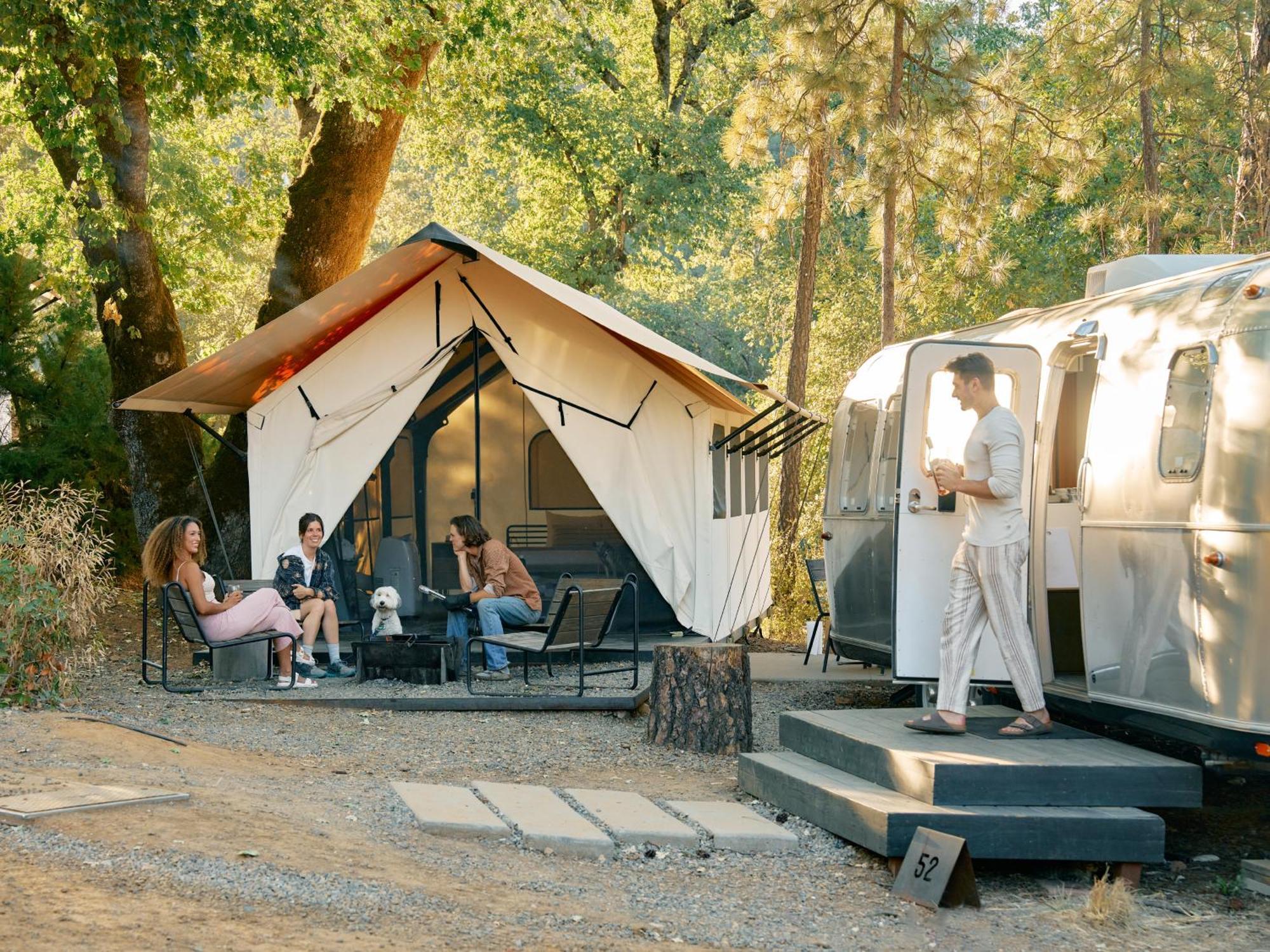 Отель Autocamp Yosemite Мидпайнс Экстерьер фото